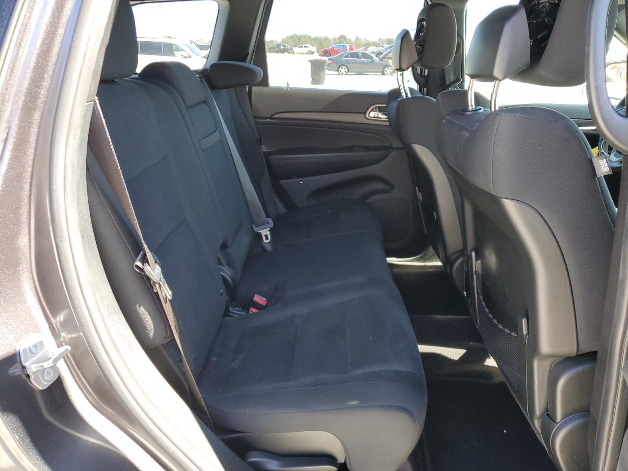 2017 Jeep Grand Cherokee - Image 11