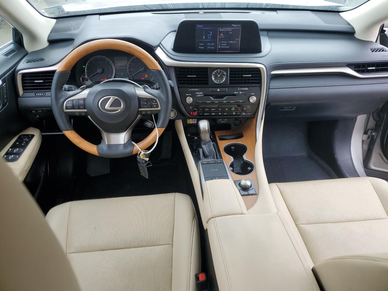 2022 Lexus RX - Image 8
