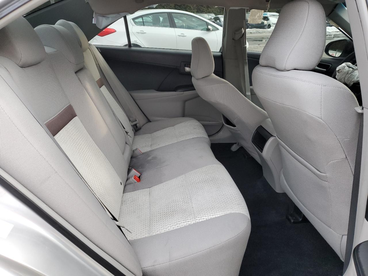 2013 Toyota Camry - Image 10
