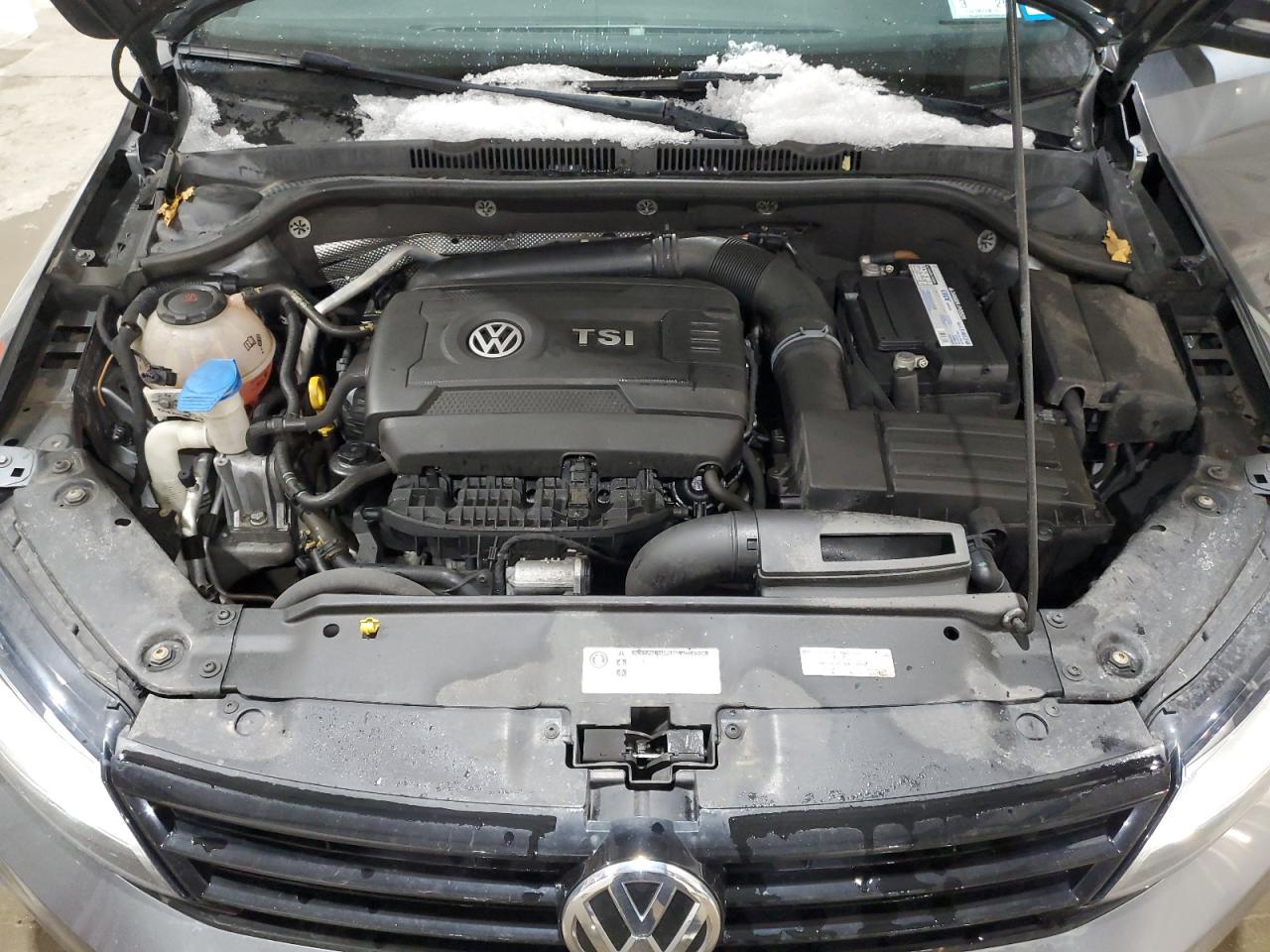 2018 Volkswagen Jetta - Image 11