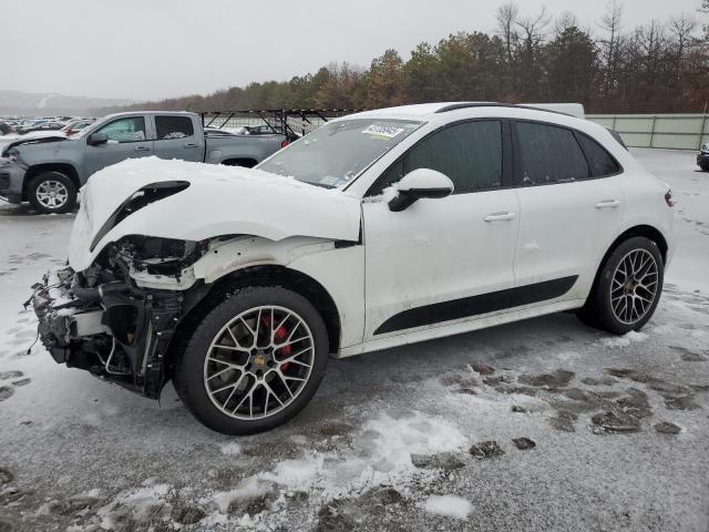 2018 Porsche Macan Gts