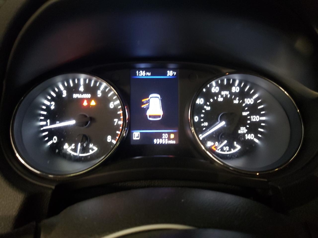2018 Nissan Rogue - Image 9