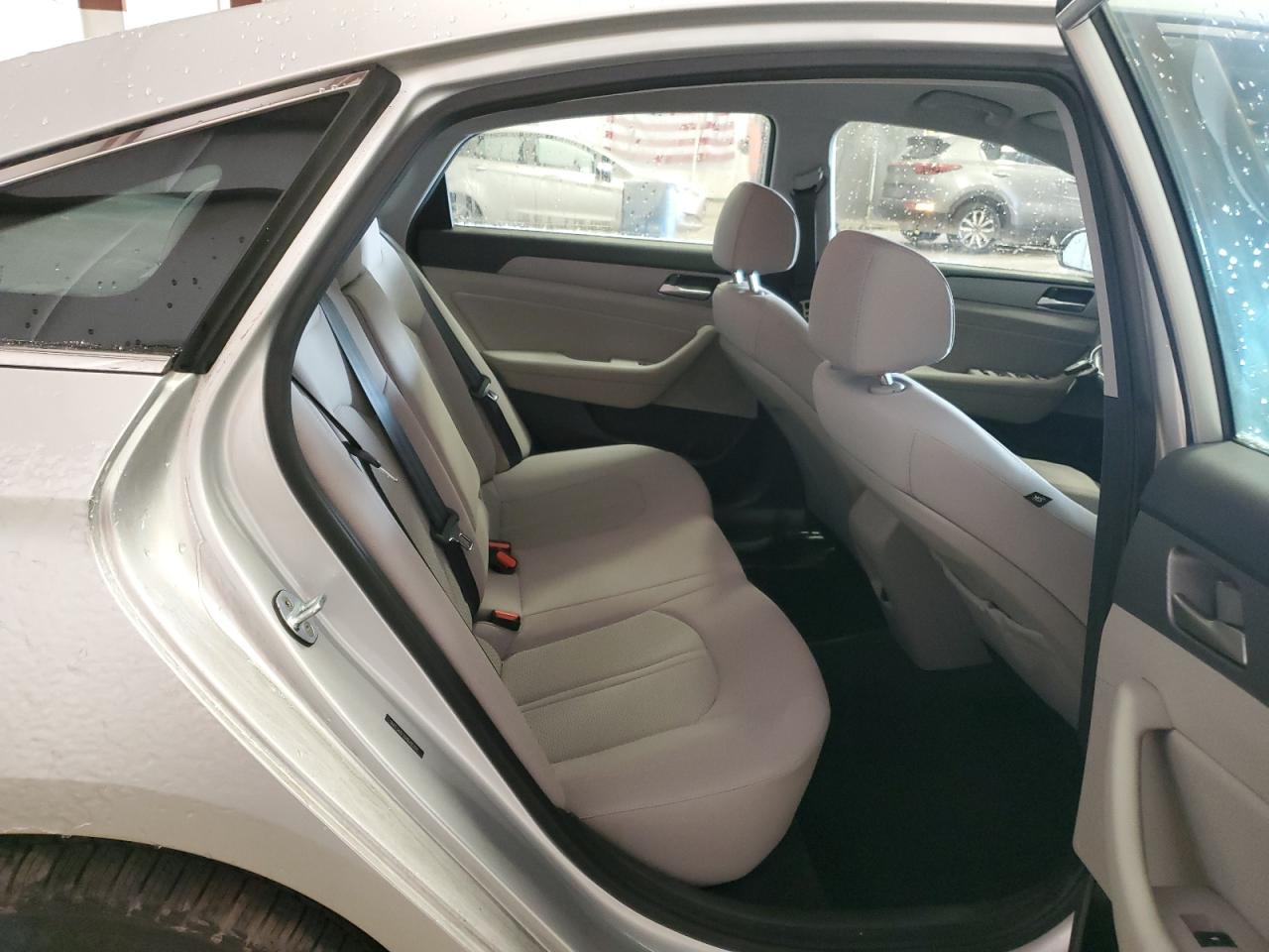 2018 Hyundai Sonata - Image 10