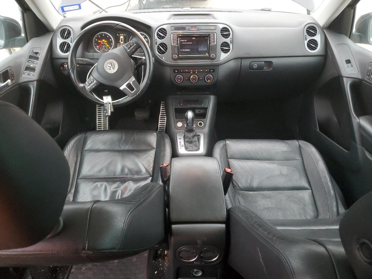 2017 Volkswagen Tiguan - Image 8
