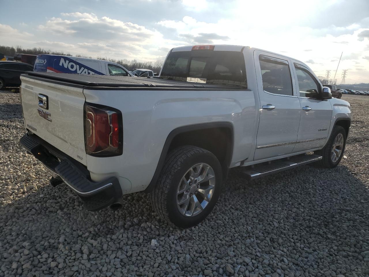2016 GMC Sierra - Image 3