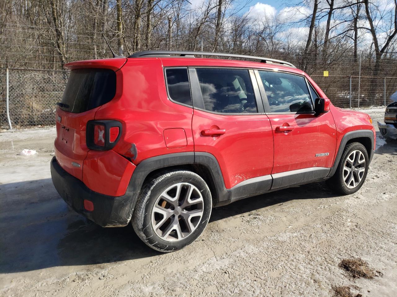 2015 Jeep Renegade - Image 3