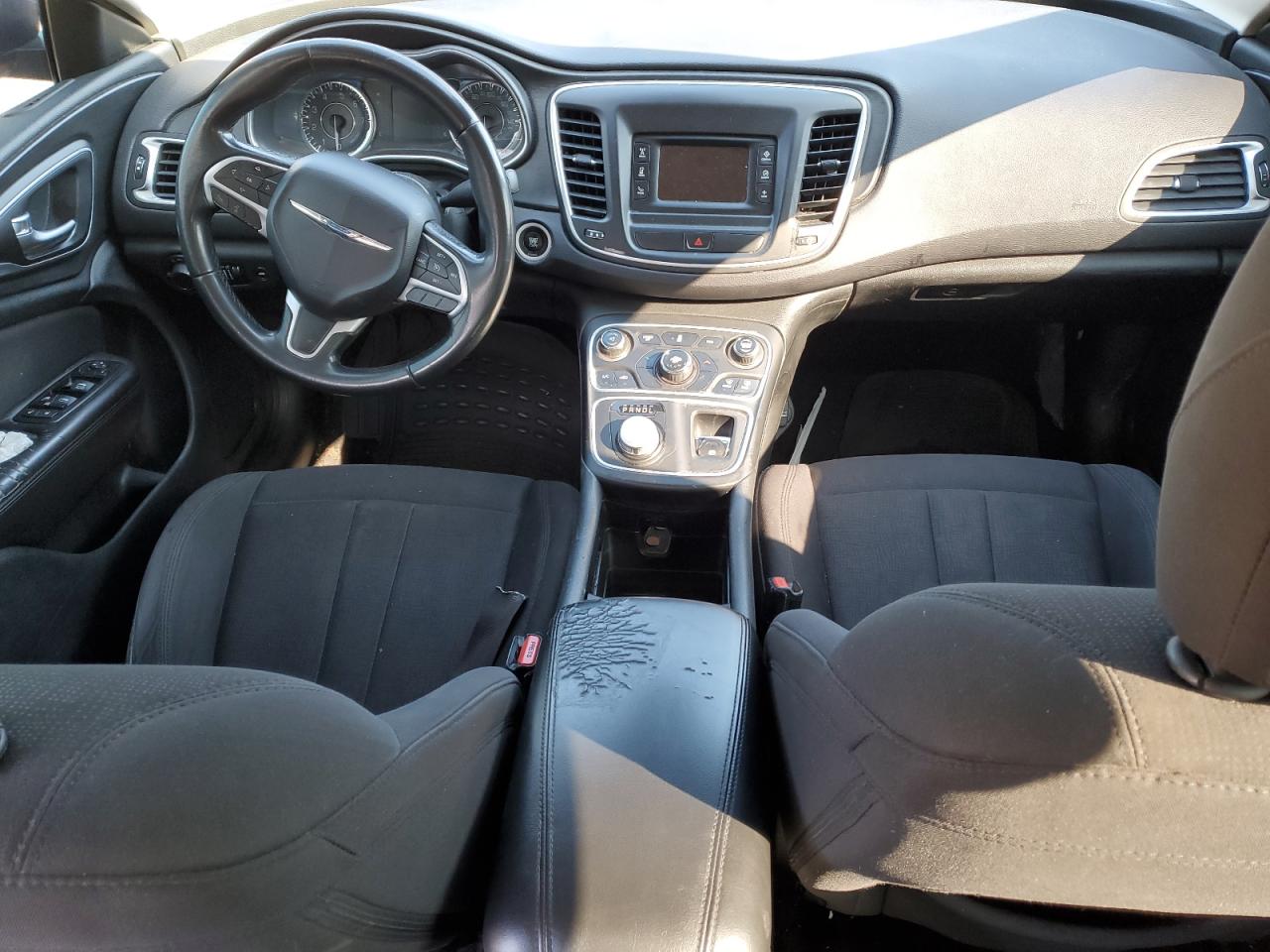 2015 Chrysler 200 - Image 8