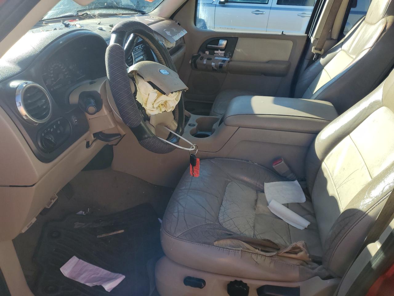 2004 Ford Expedition - Image 7