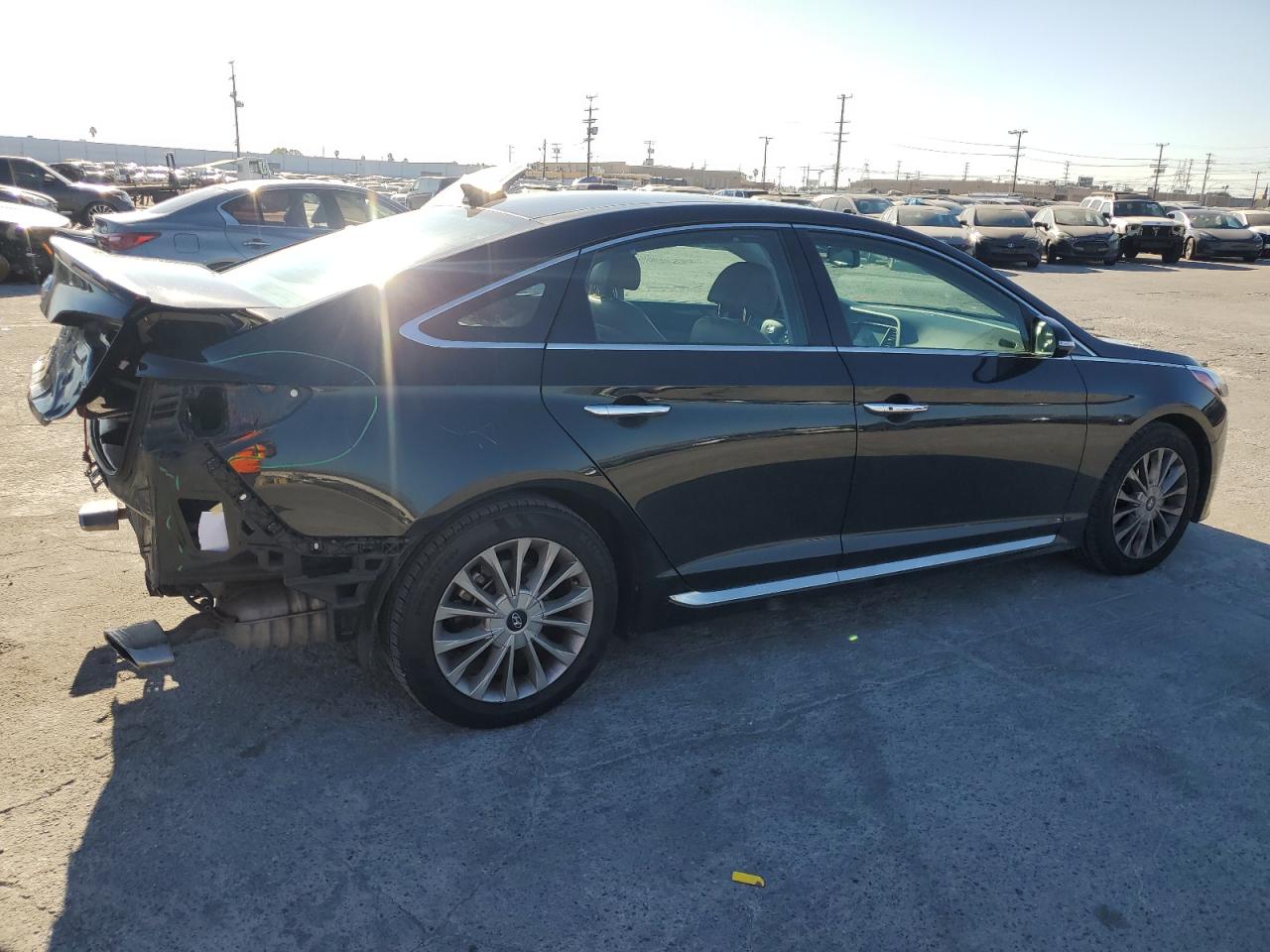 2015 Hyundai Sonata - Image 3