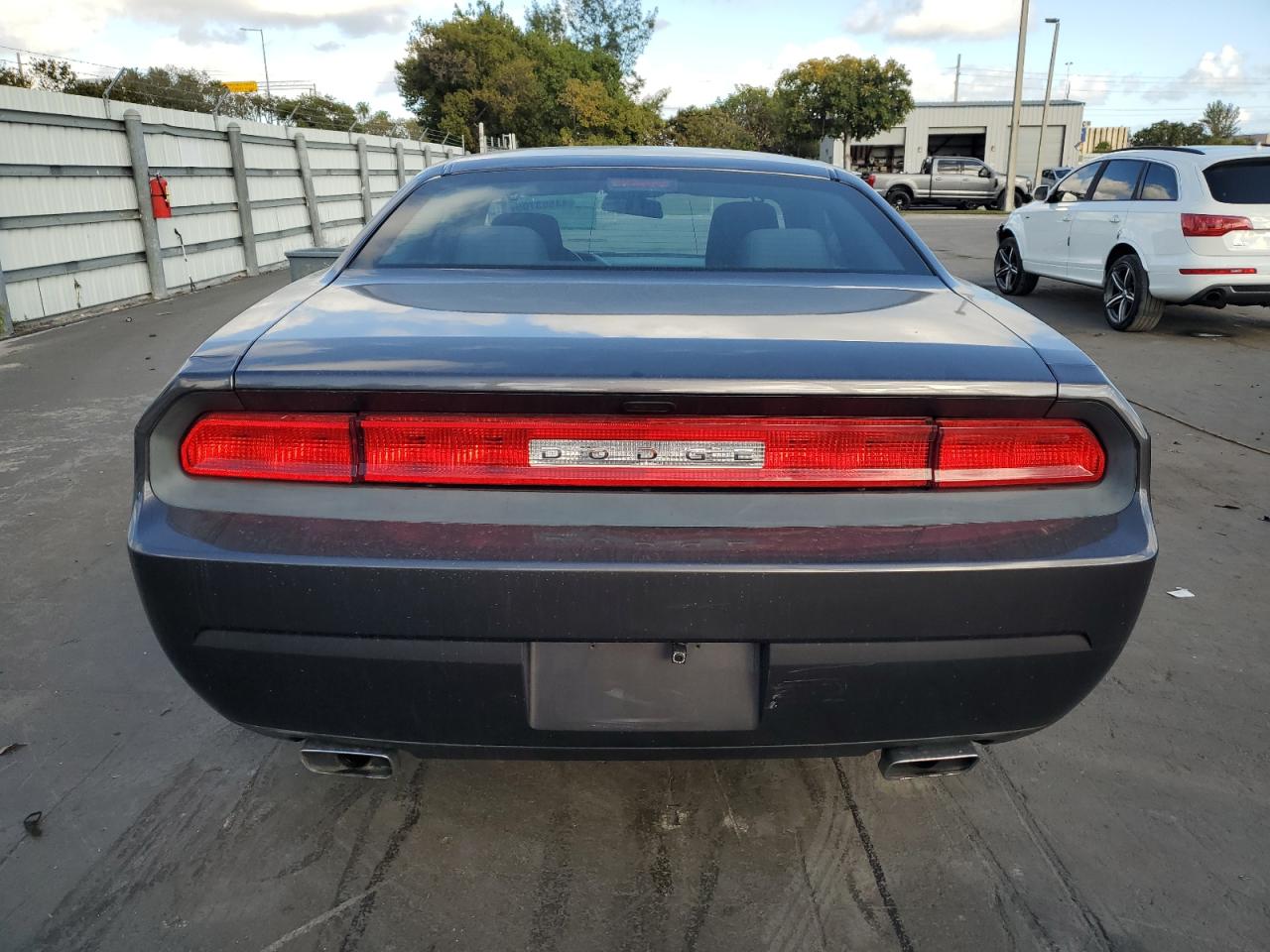 2014 Dodge Challenger - Image 6