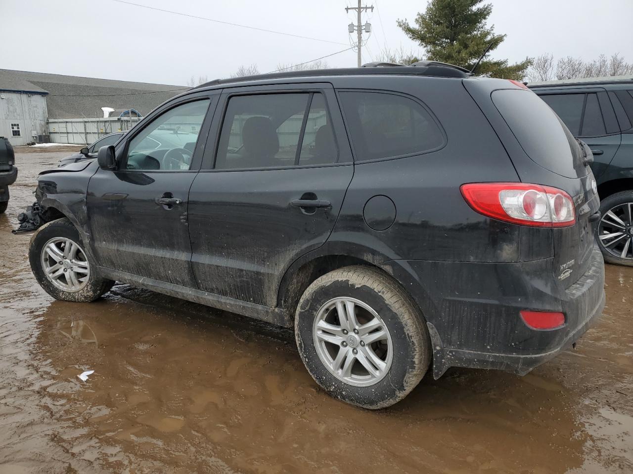 2010 Hyundai Santa Fe - Image 2
