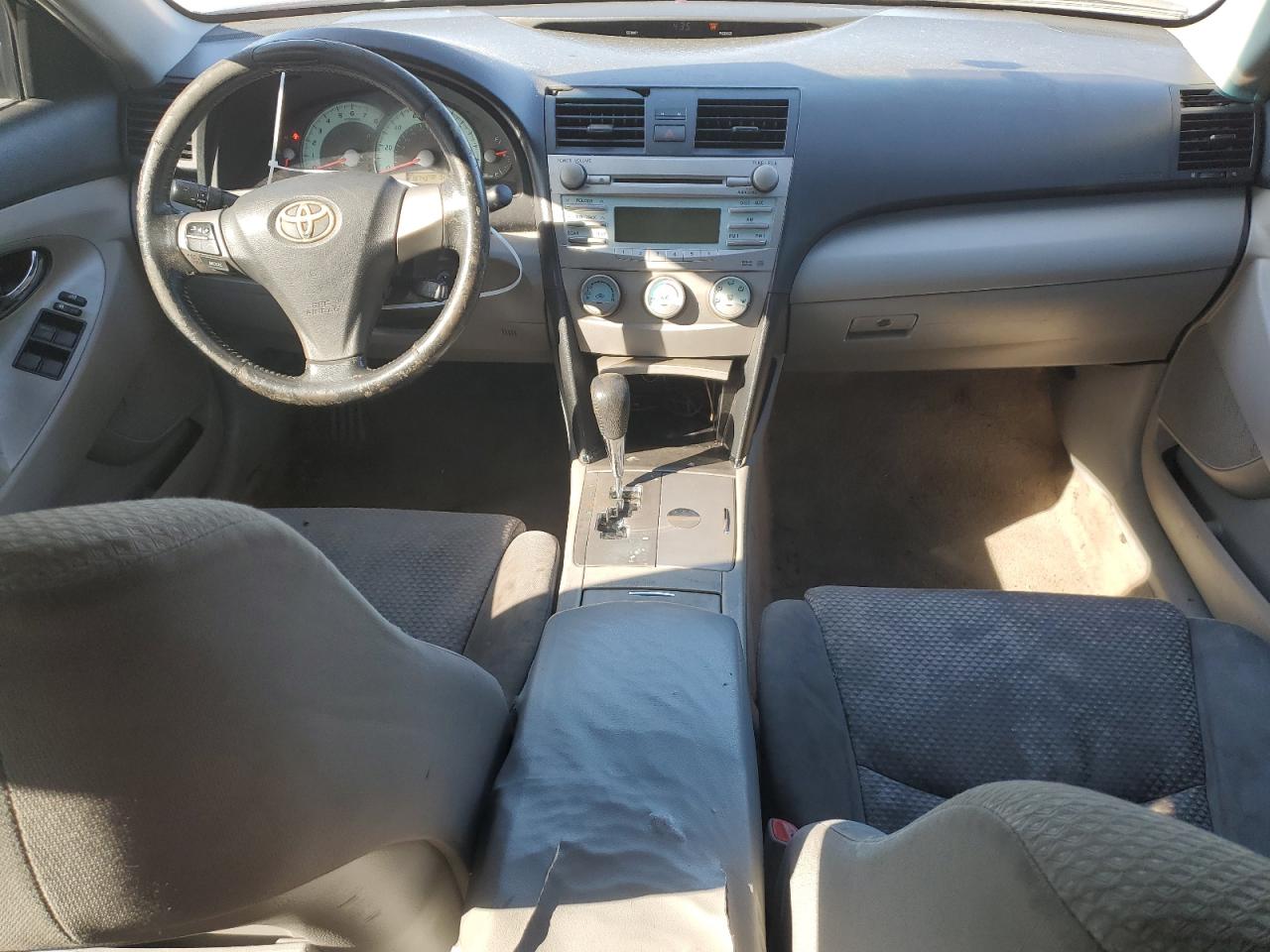 2009 Toyota Camry - Image 8
