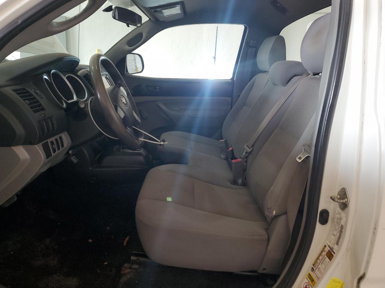 2014 Toyota Tacoma - Image 7