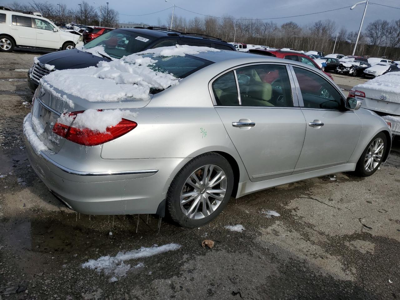 2012 Hyundai Genesis - Image 3