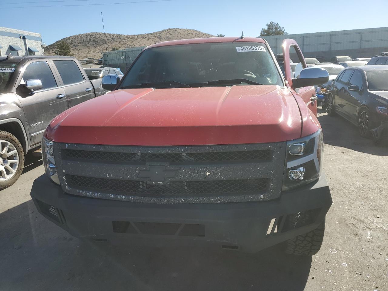 2011 Chevrolet Silverado - Image 5
