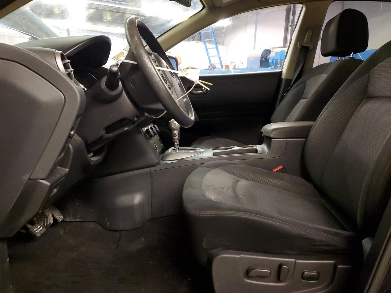 2011 Nissan Rogue - Image 7