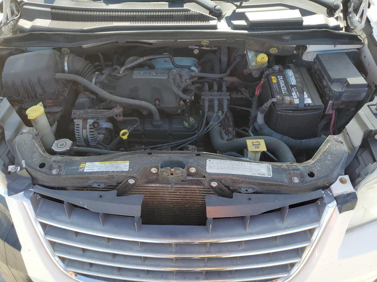 2010 Chrysler Town & Country - Image 13