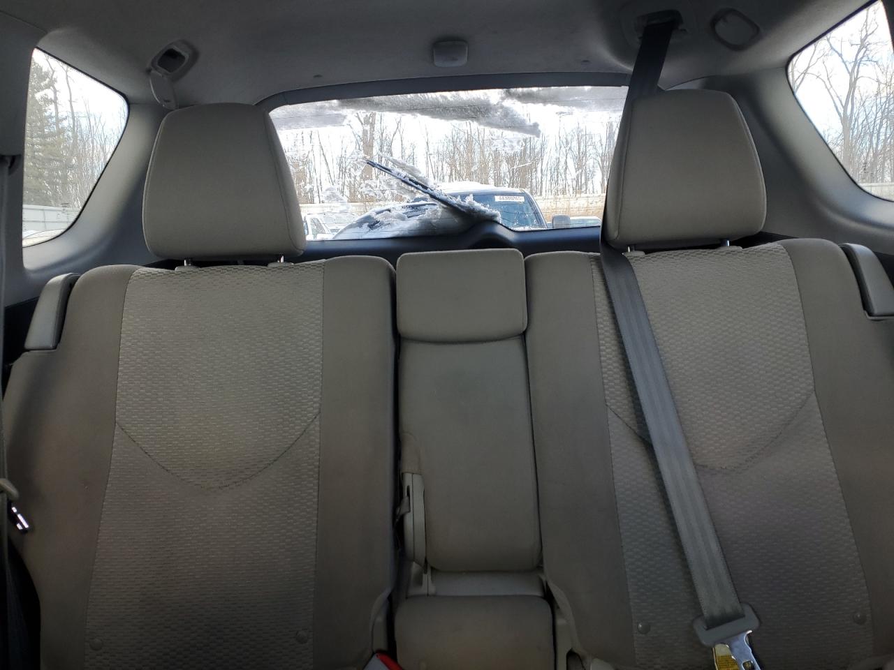 2012 Toyota RAV 4 - Image 10