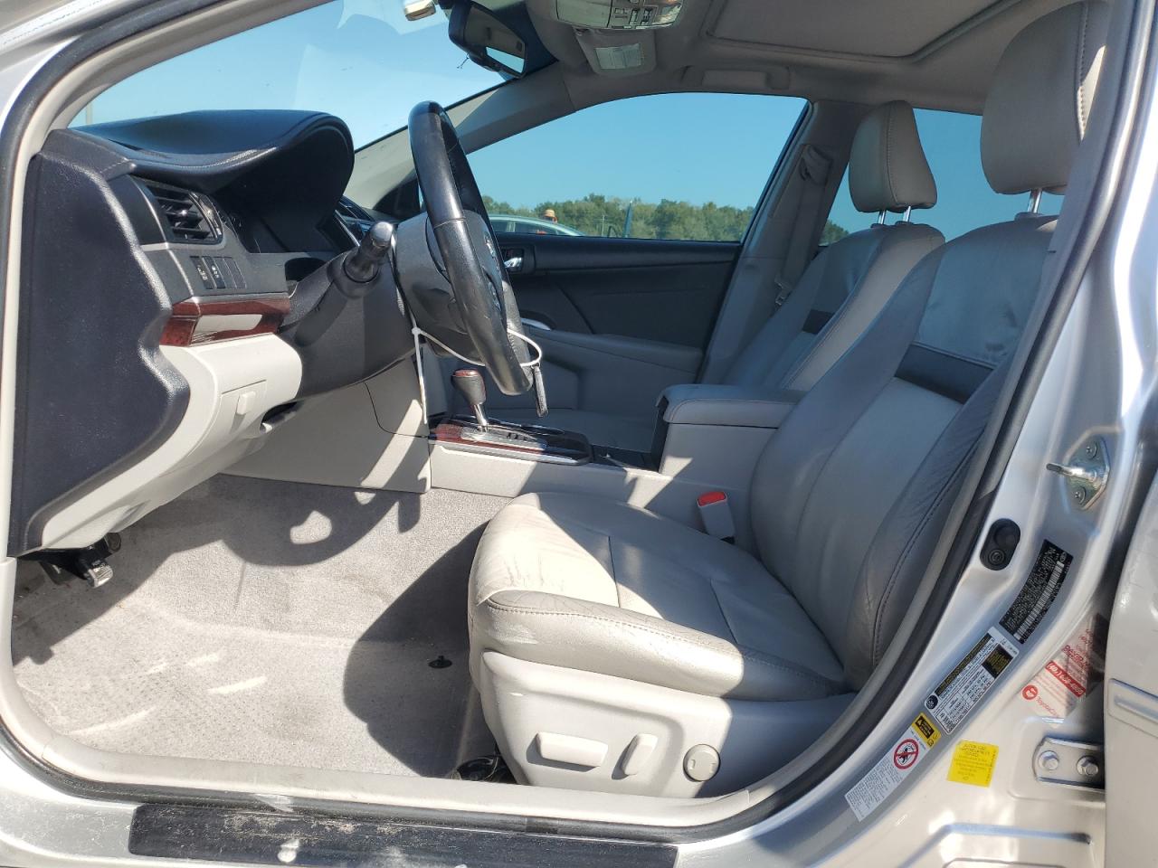 2014 Toyota Camry - Image 7
