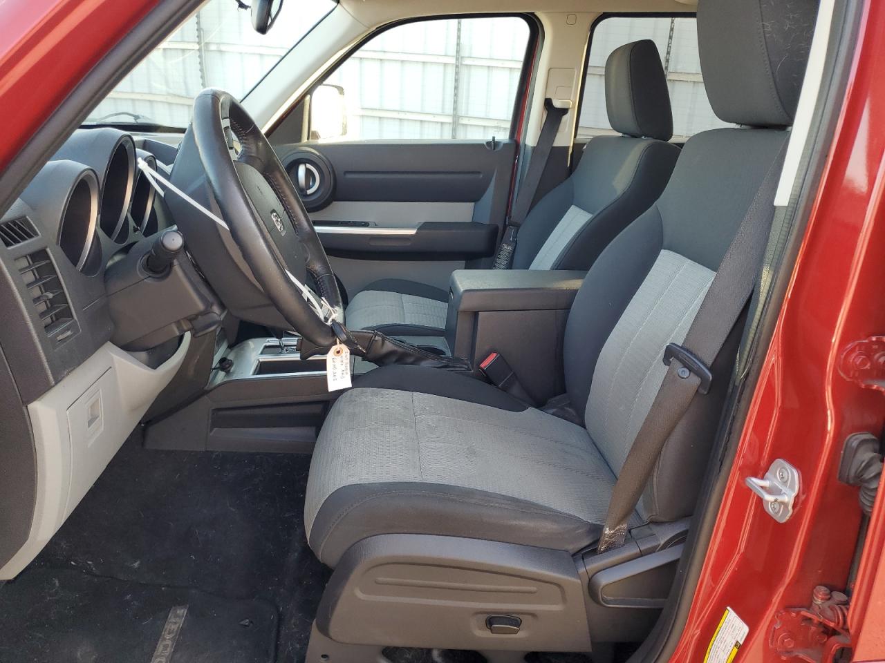 2007 Dodge Nitro - Image 7