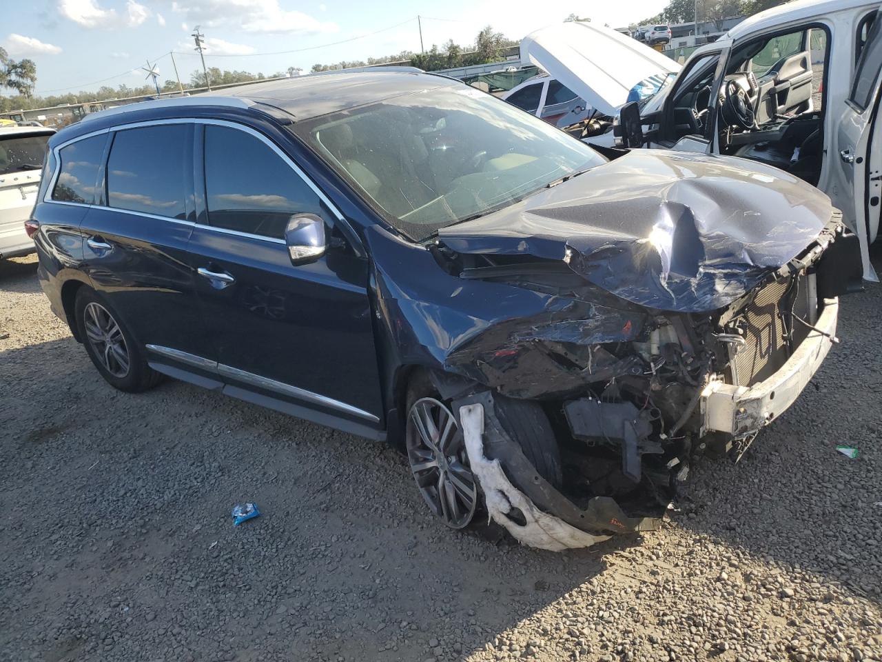 2017 Infiniti QX60 - Image 4