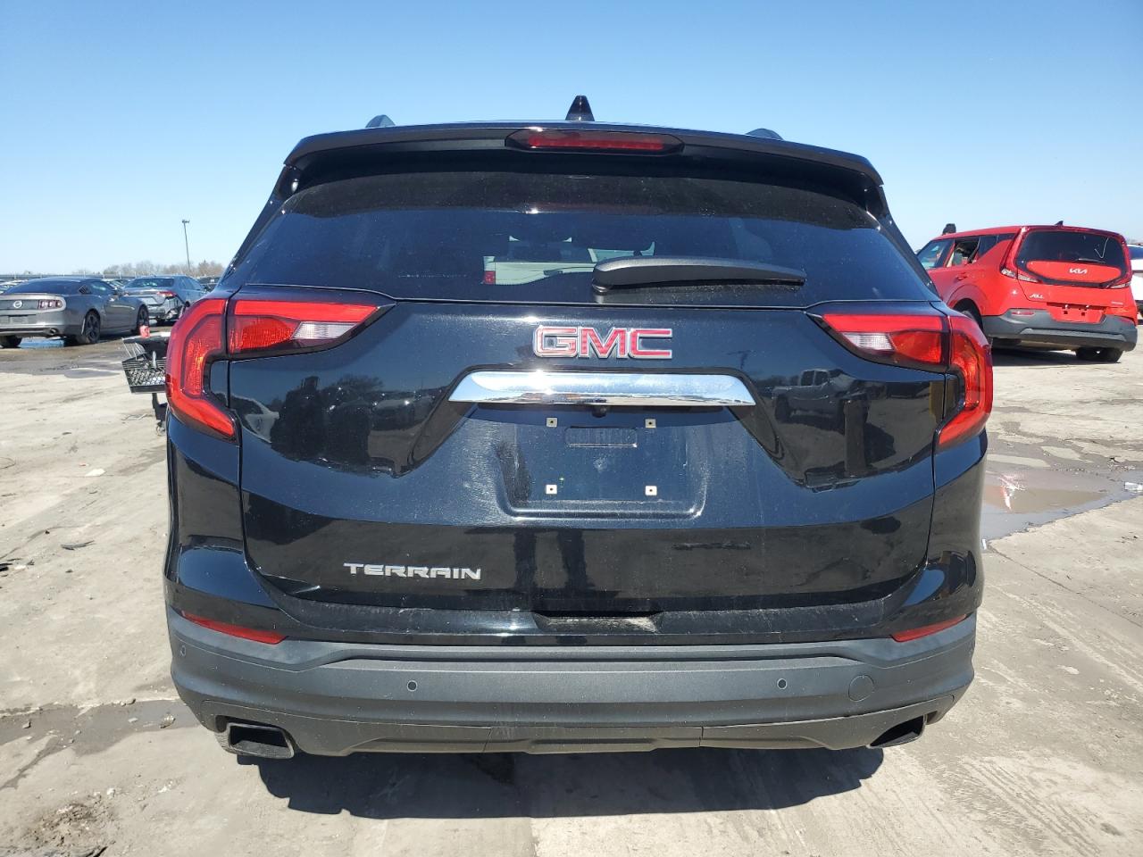 2018 GMC Terrain - Image 6