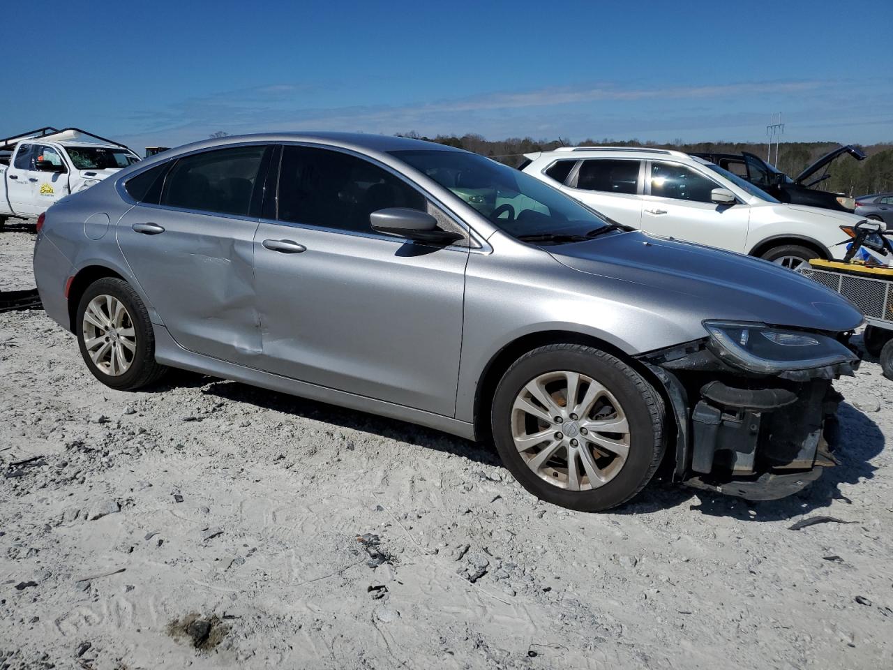2016 Chrysler 200 - Image 4