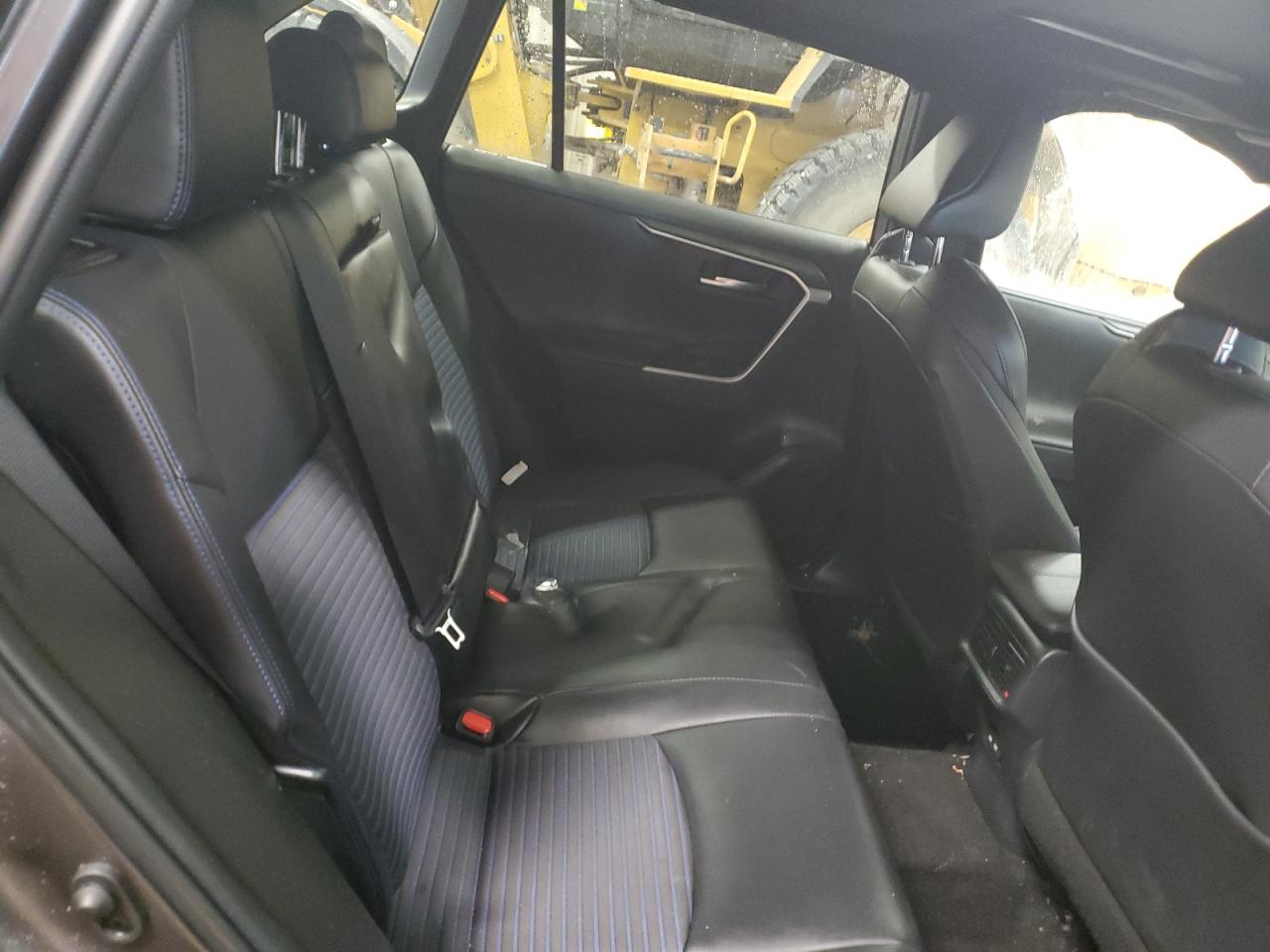 2022 Toyota RAV 4 - Image 11