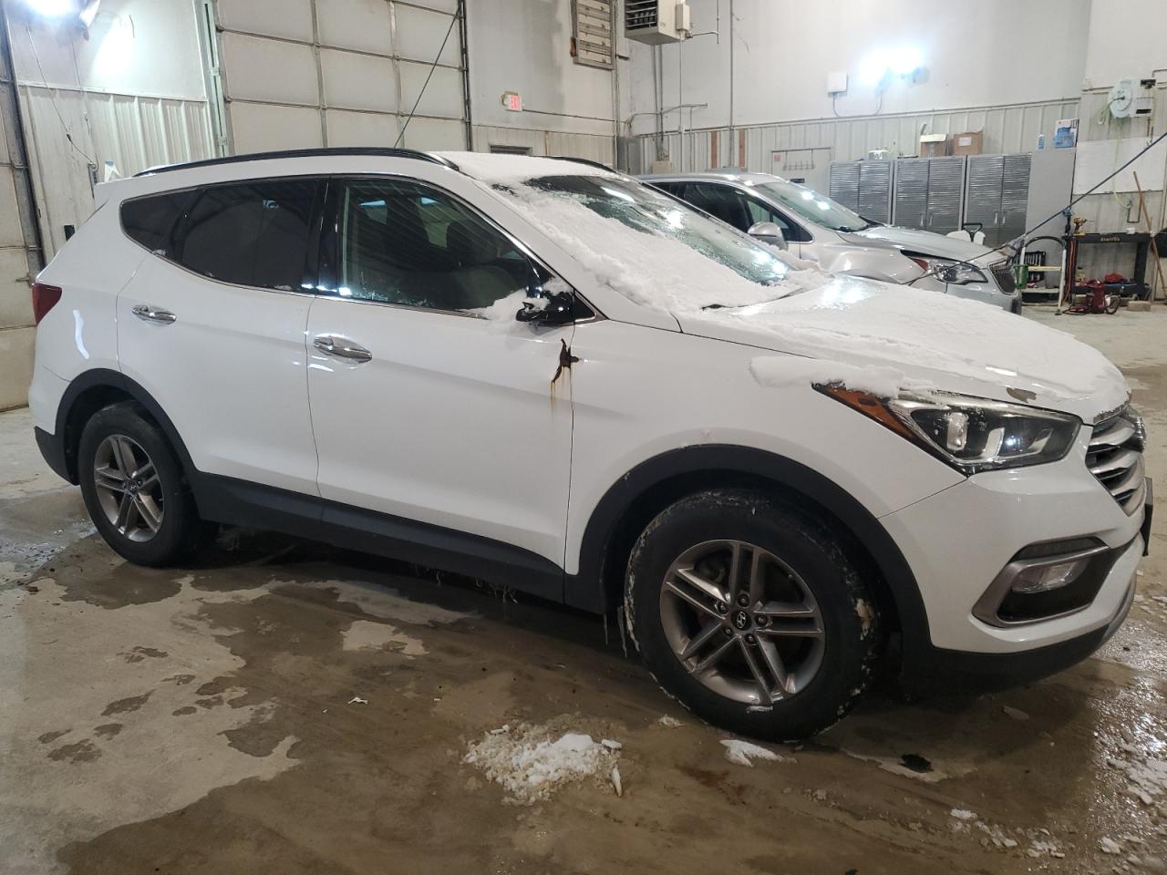 2017 Hyundai Santa Fe - Image 4