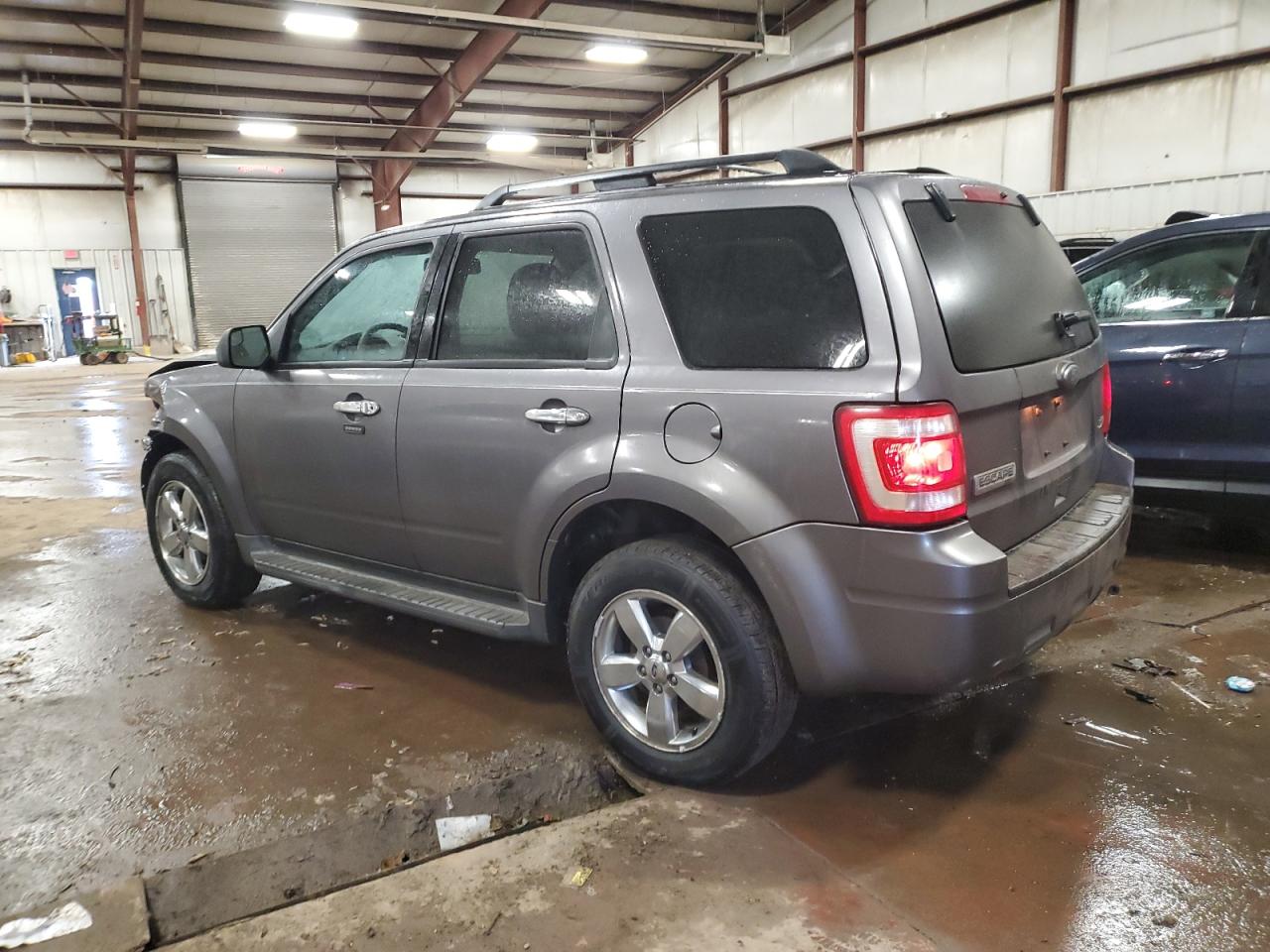 2011 Ford Escape - Image 2