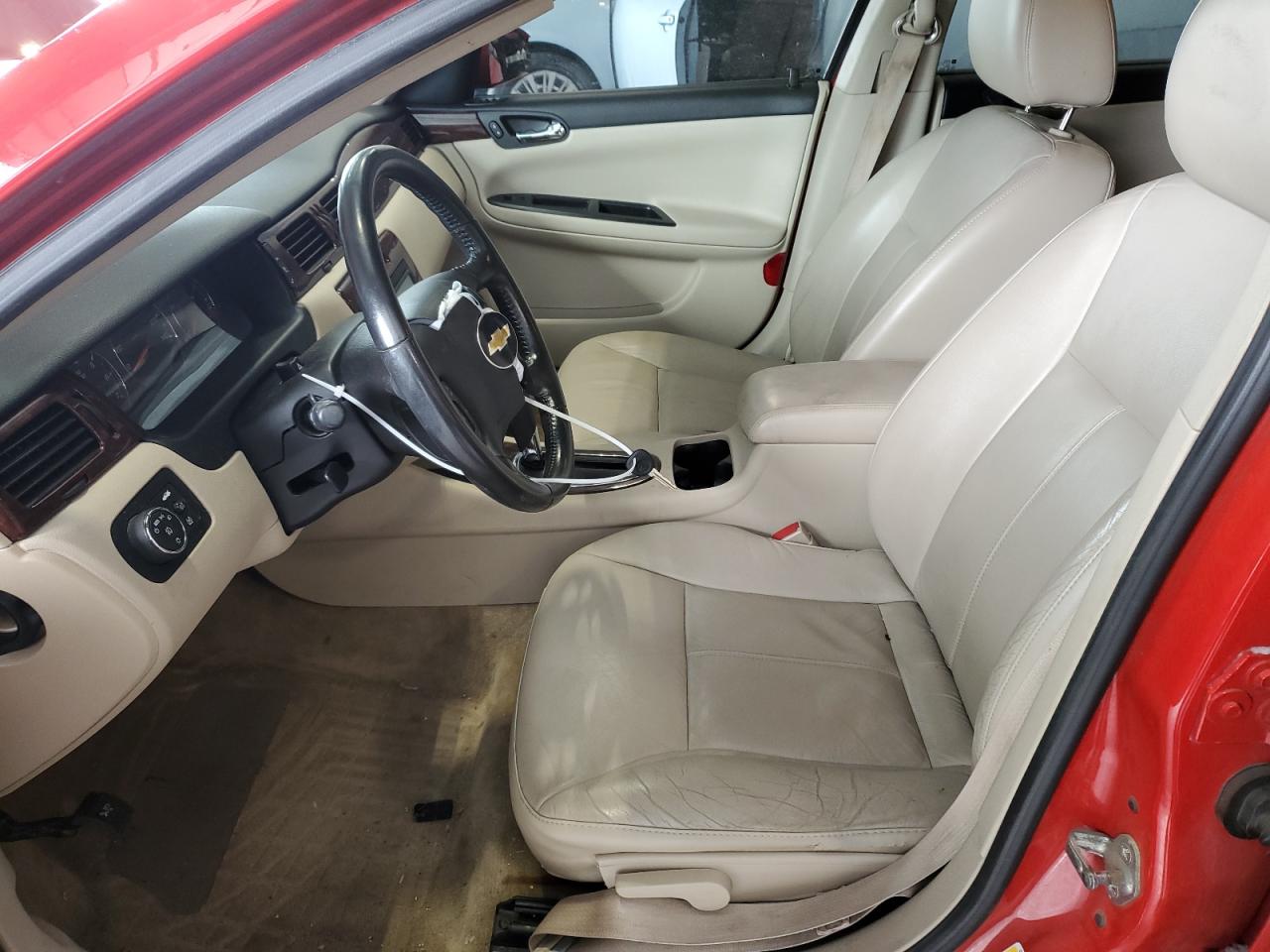 2011 Chevrolet Impala - Image 7