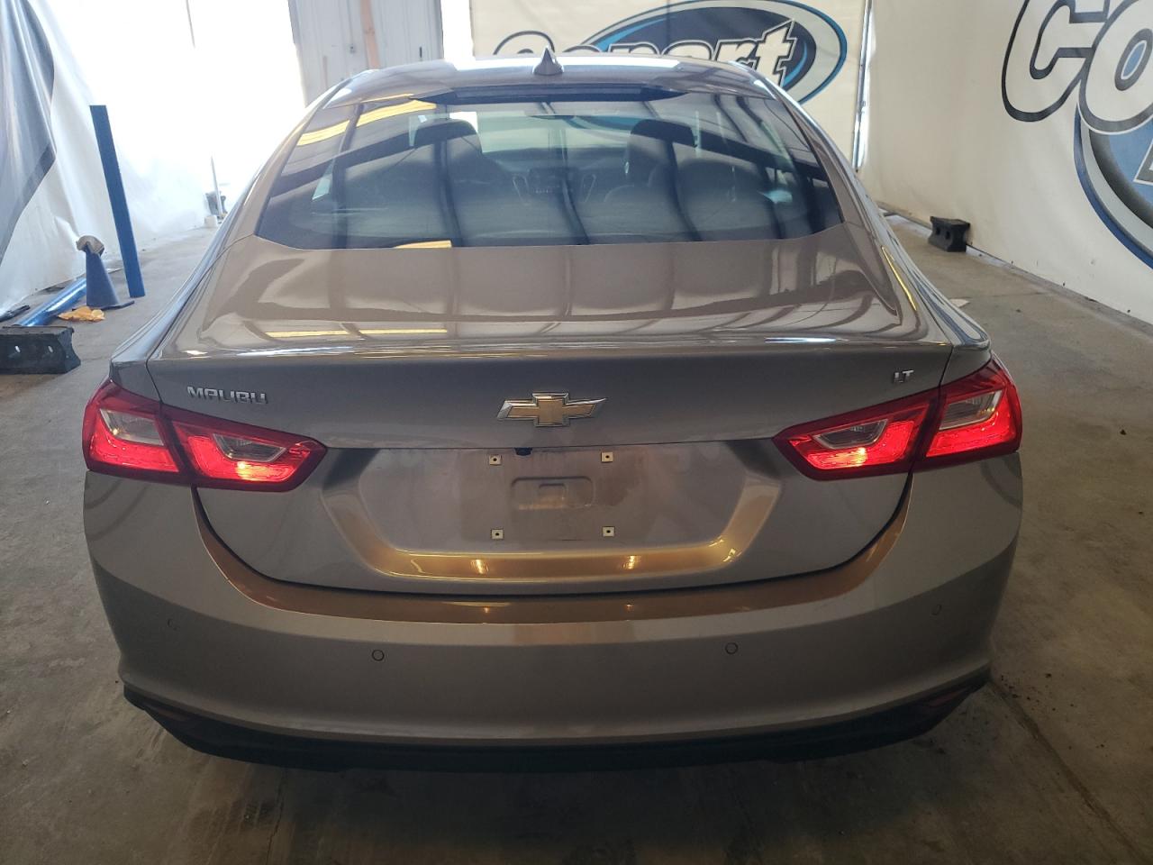 2023 Chevrolet Malibu - Image 6