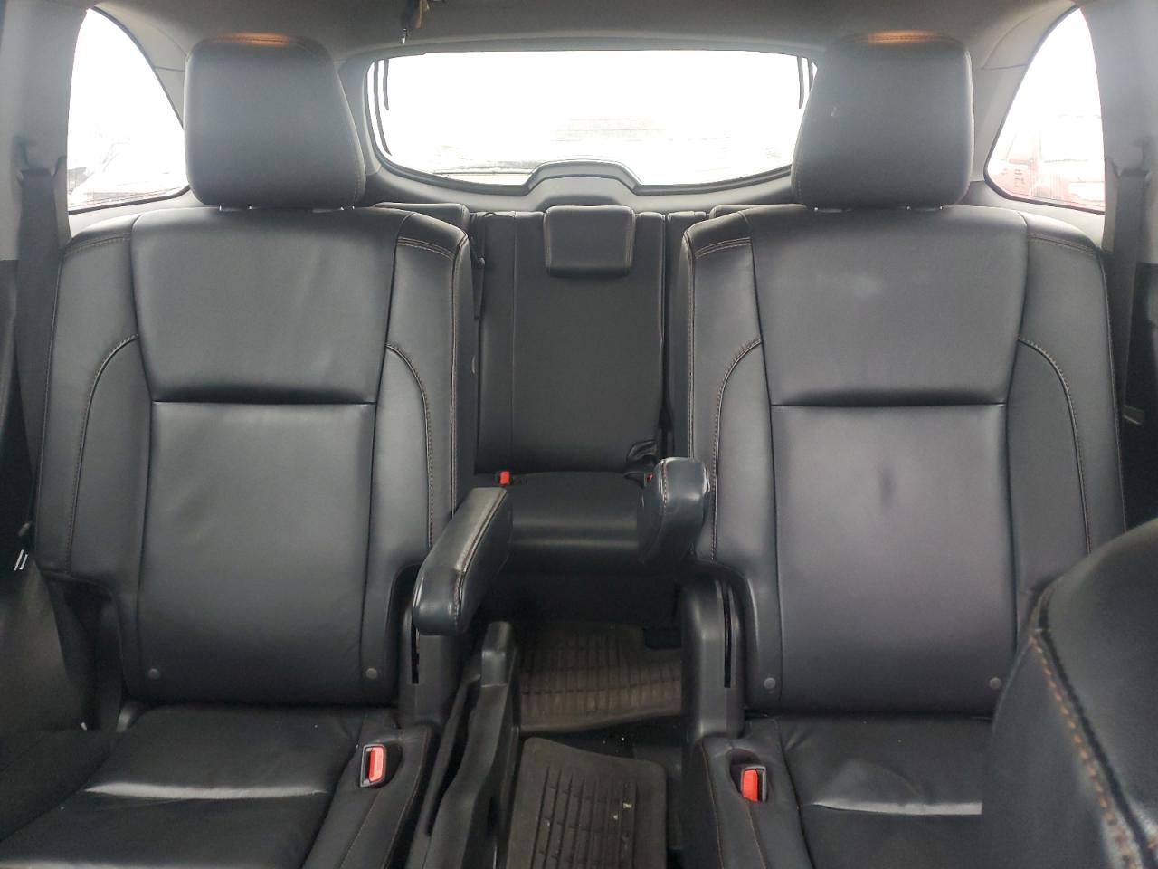 2016 Toyota Highlander - Image 10