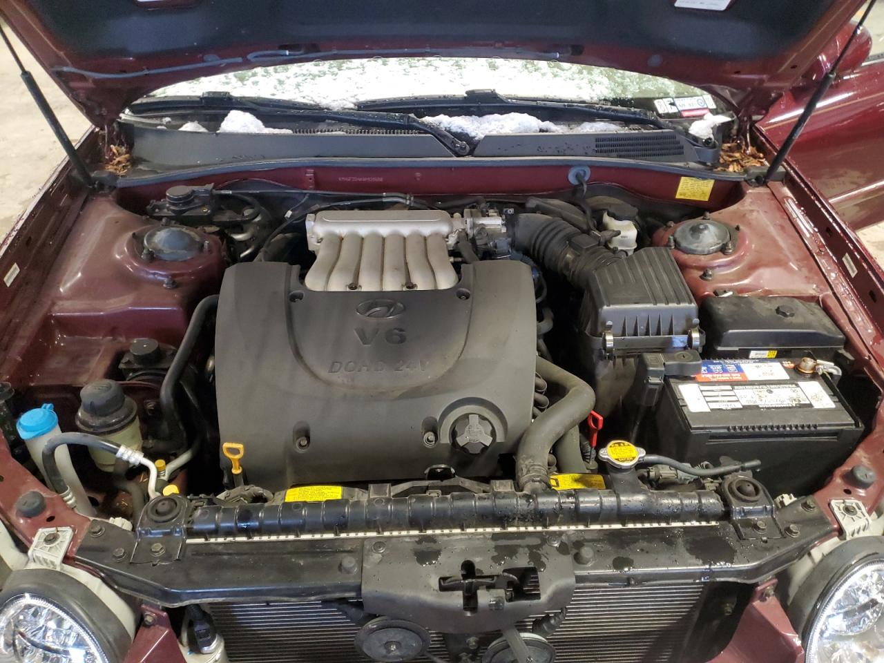 2004 Hyundai Sonata - Image 11