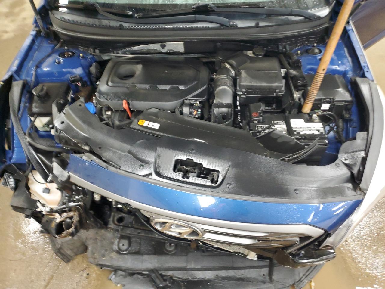 2016 Hyundai Sonata - Image 11