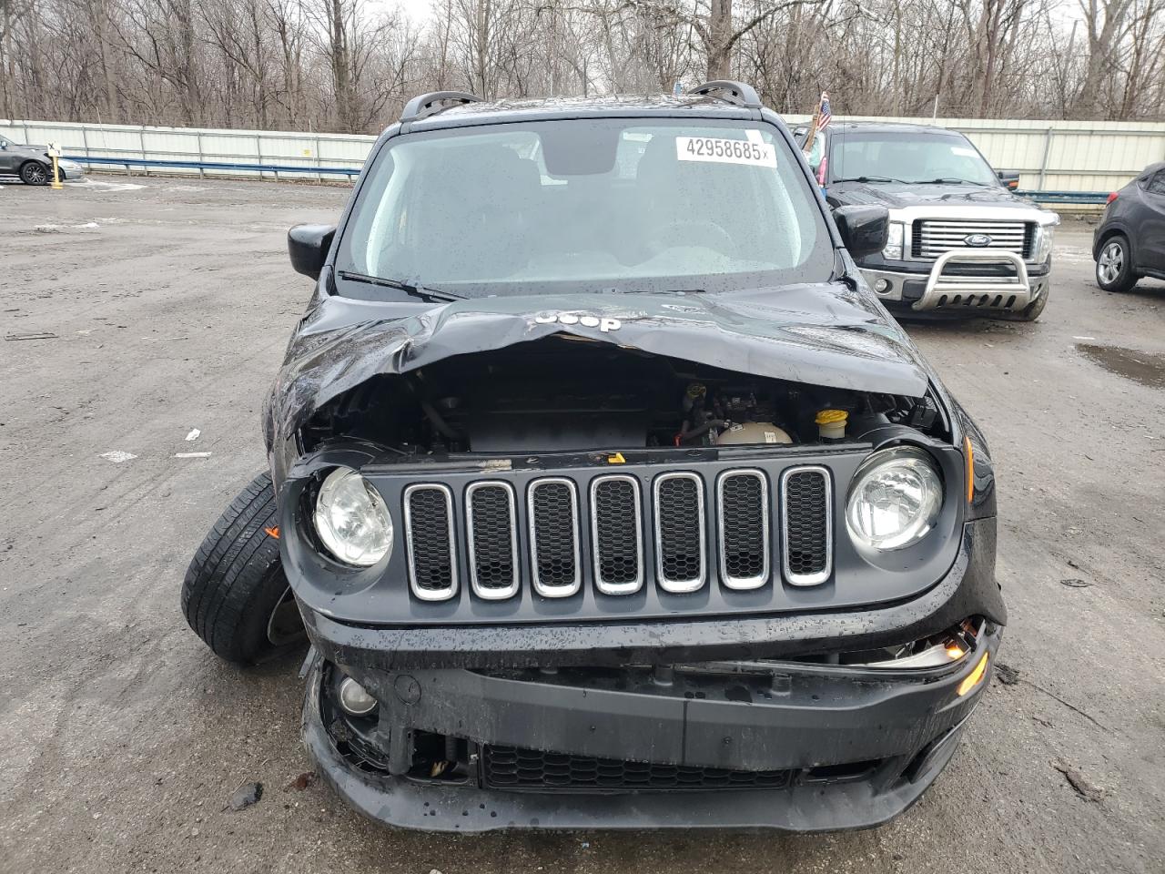 2018 Jeep Renegade - Image 5