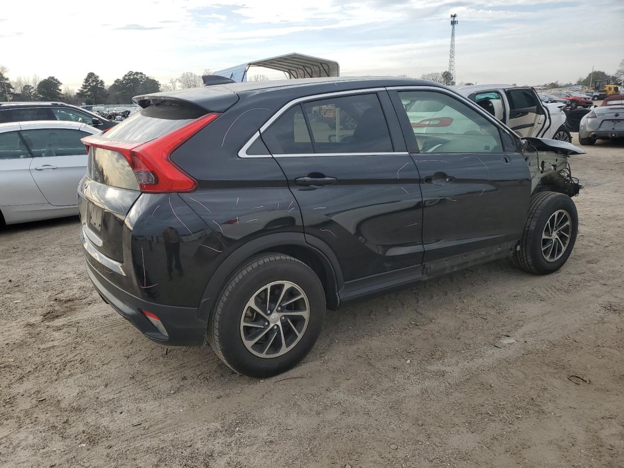 2020 Mitsubishi Eclipse - Image 3