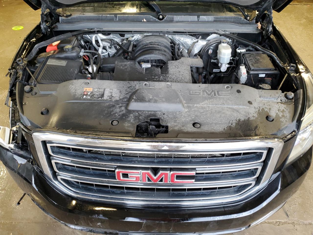 2015 GMC Yukon - Image 12