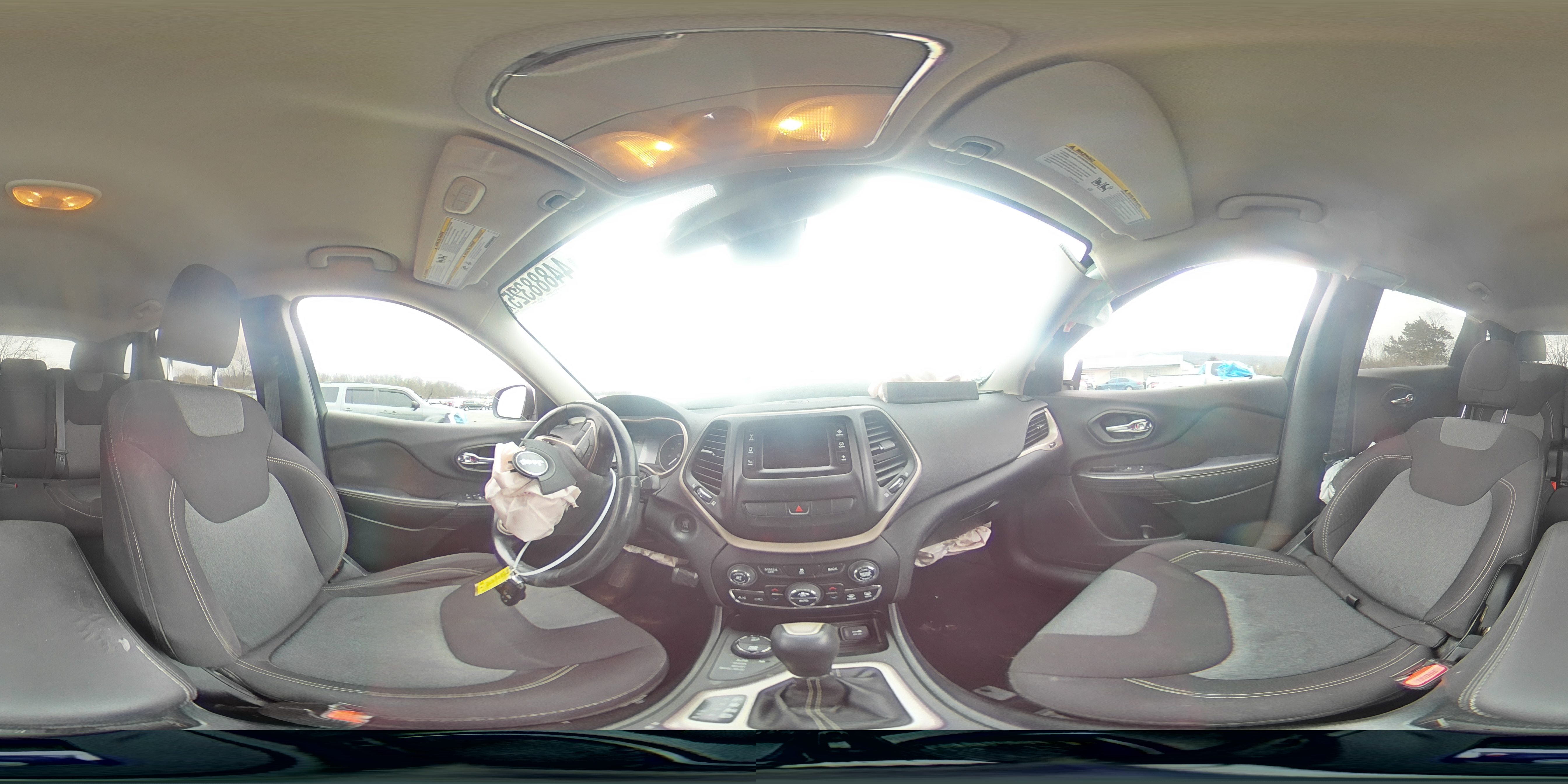 2014 Jeep Grand Cherokee - Image 13