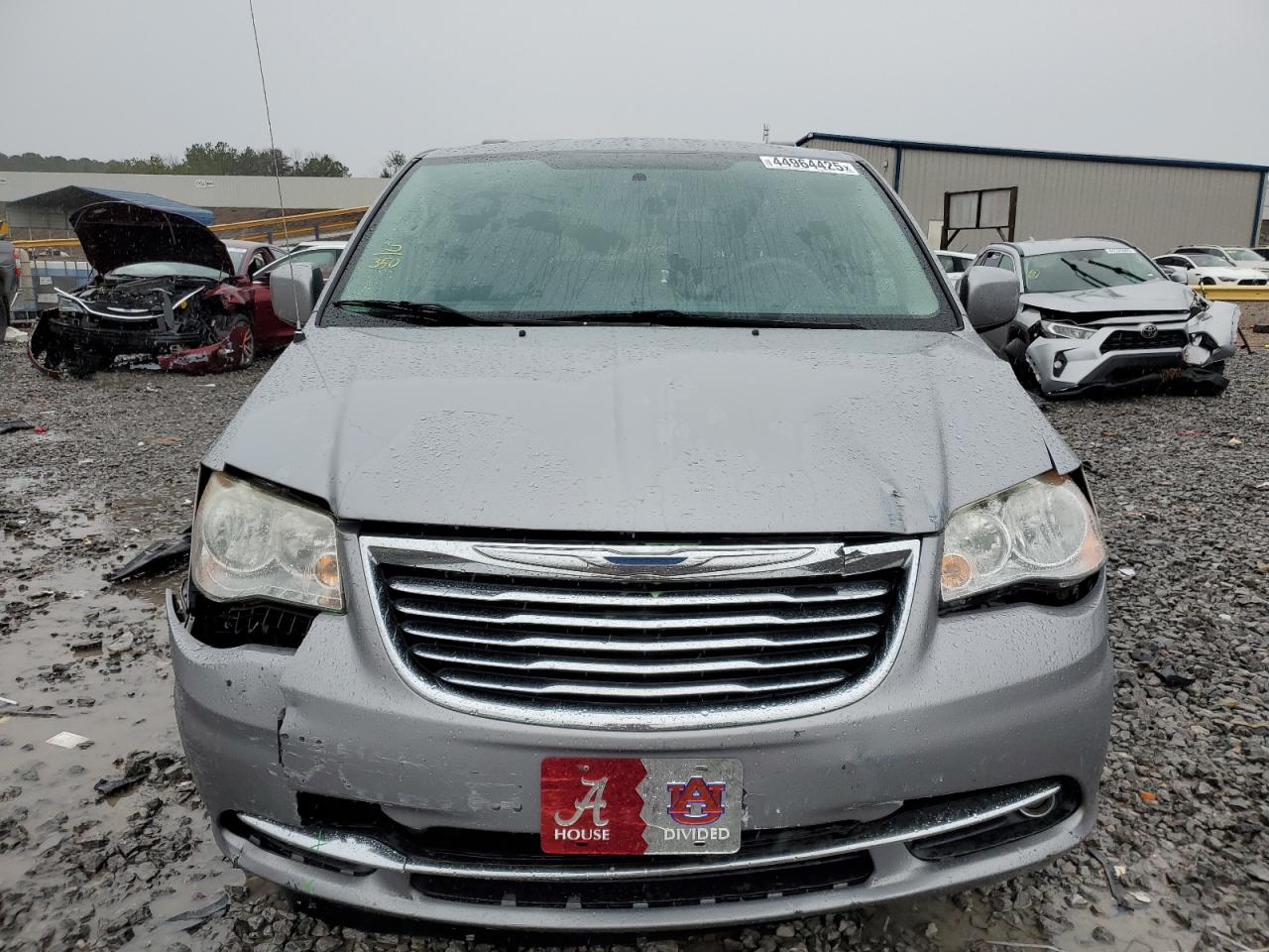 2014 Chrysler Town & Country - Image 5