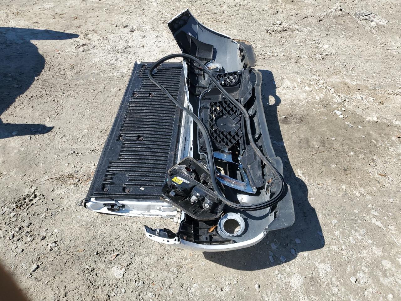 2012 Nissan Navara (Frontier) - Image 14