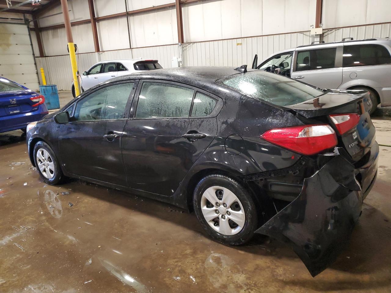 2015 Kia Forte - Image 2