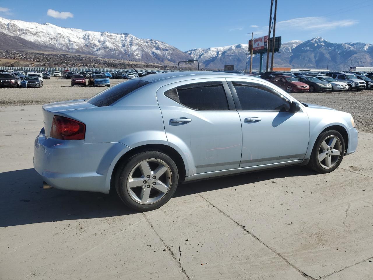 2013 Dodge Avenger - Image 3