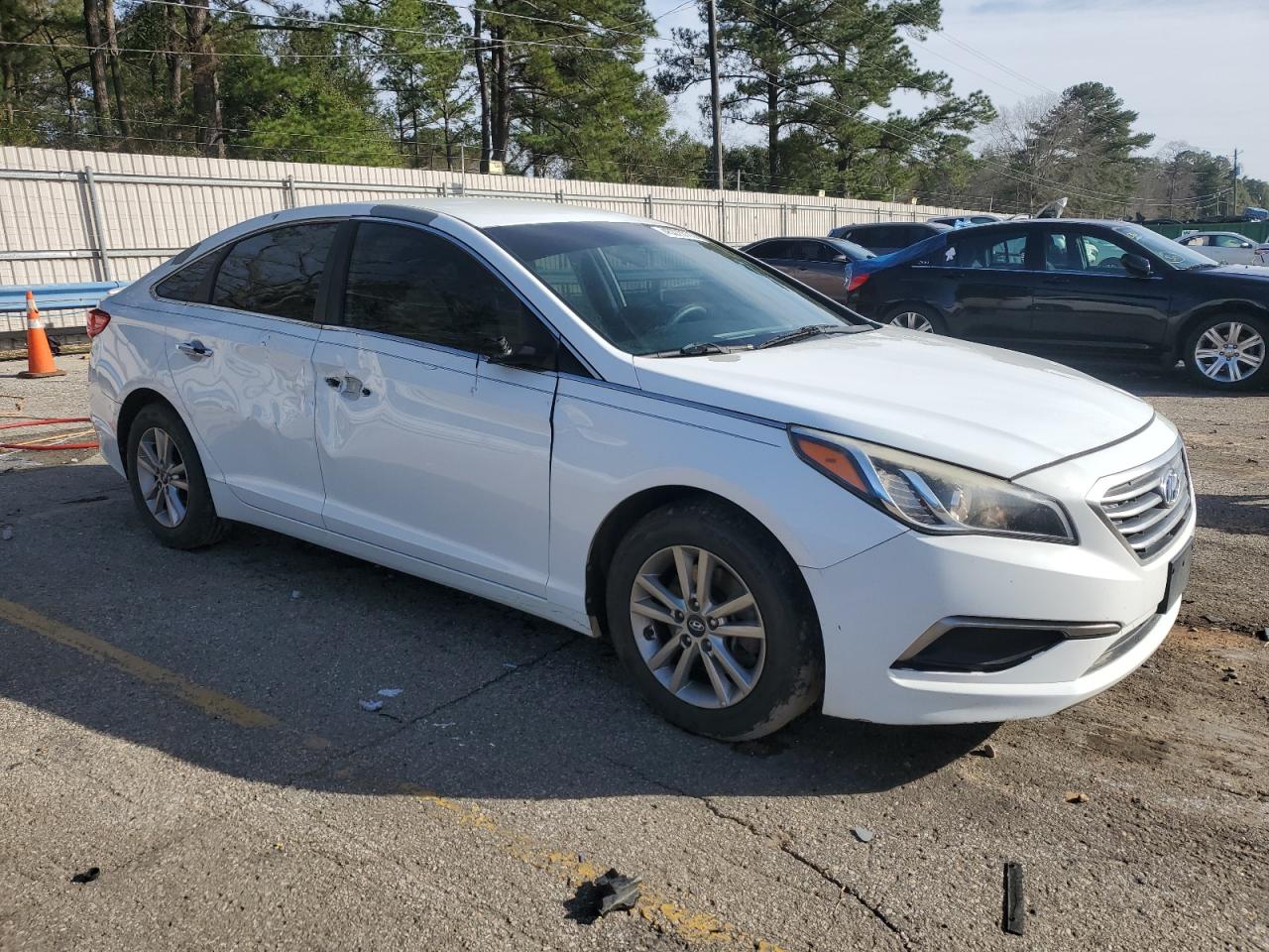 2017 Hyundai Sonata - Image 4