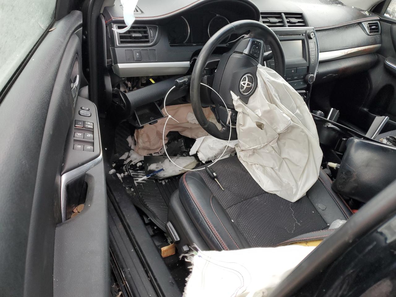2017 Toyota Camry - Image 8