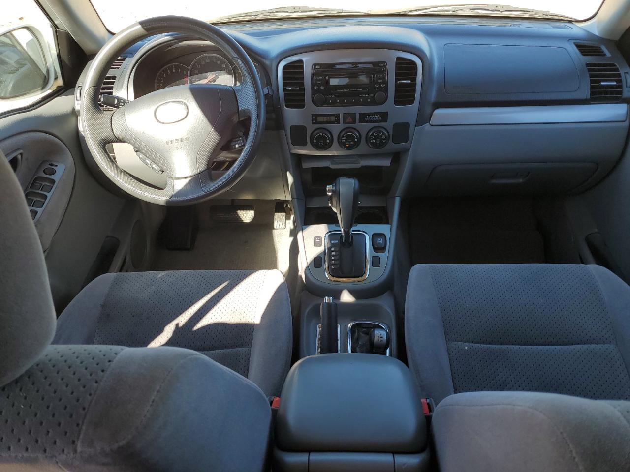 2005 Suzuki Grand Vitara - Image 8