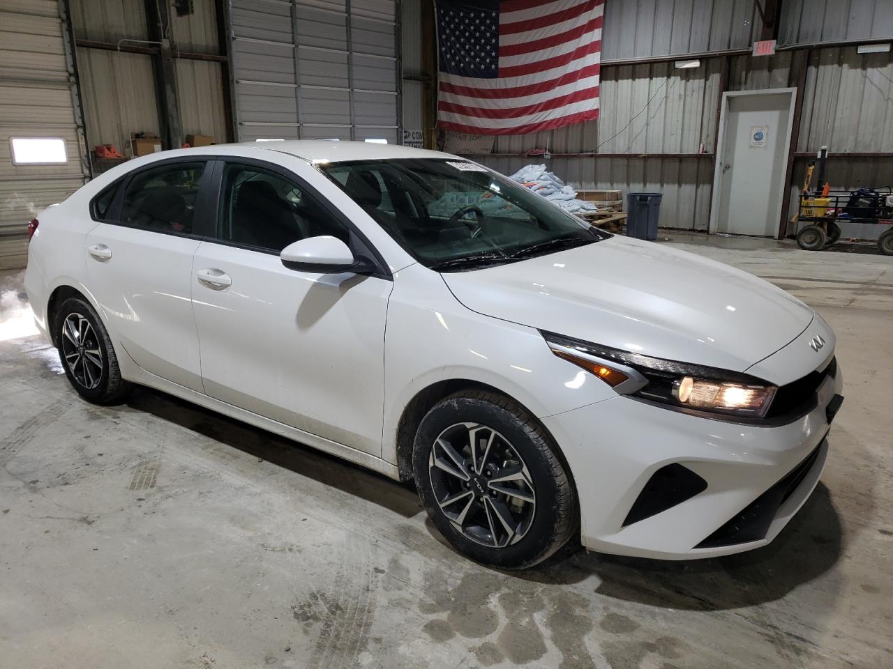 2024 Kia Forte - Image 4