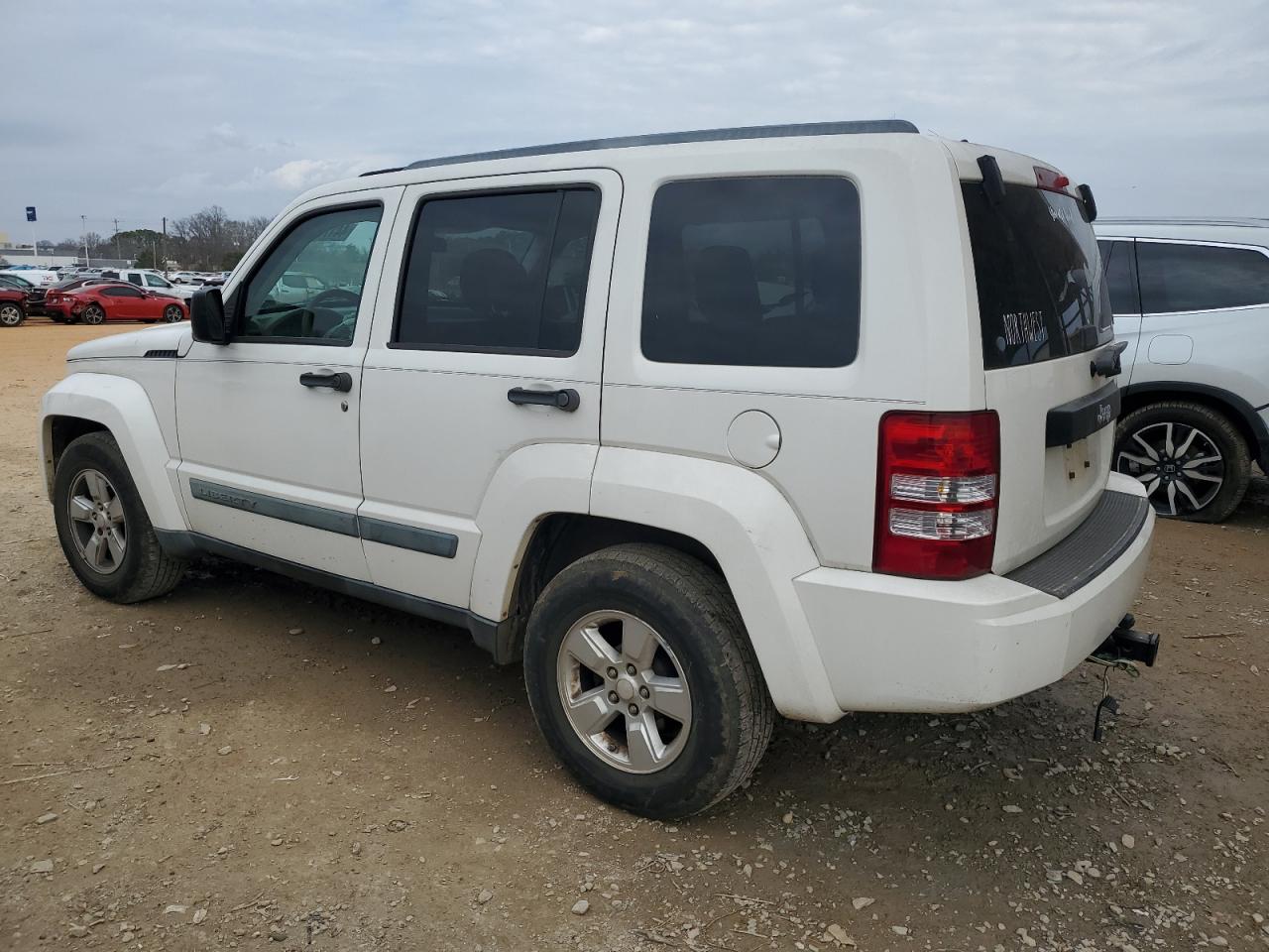 2010 Jeep Liberty (North America) - Image 2