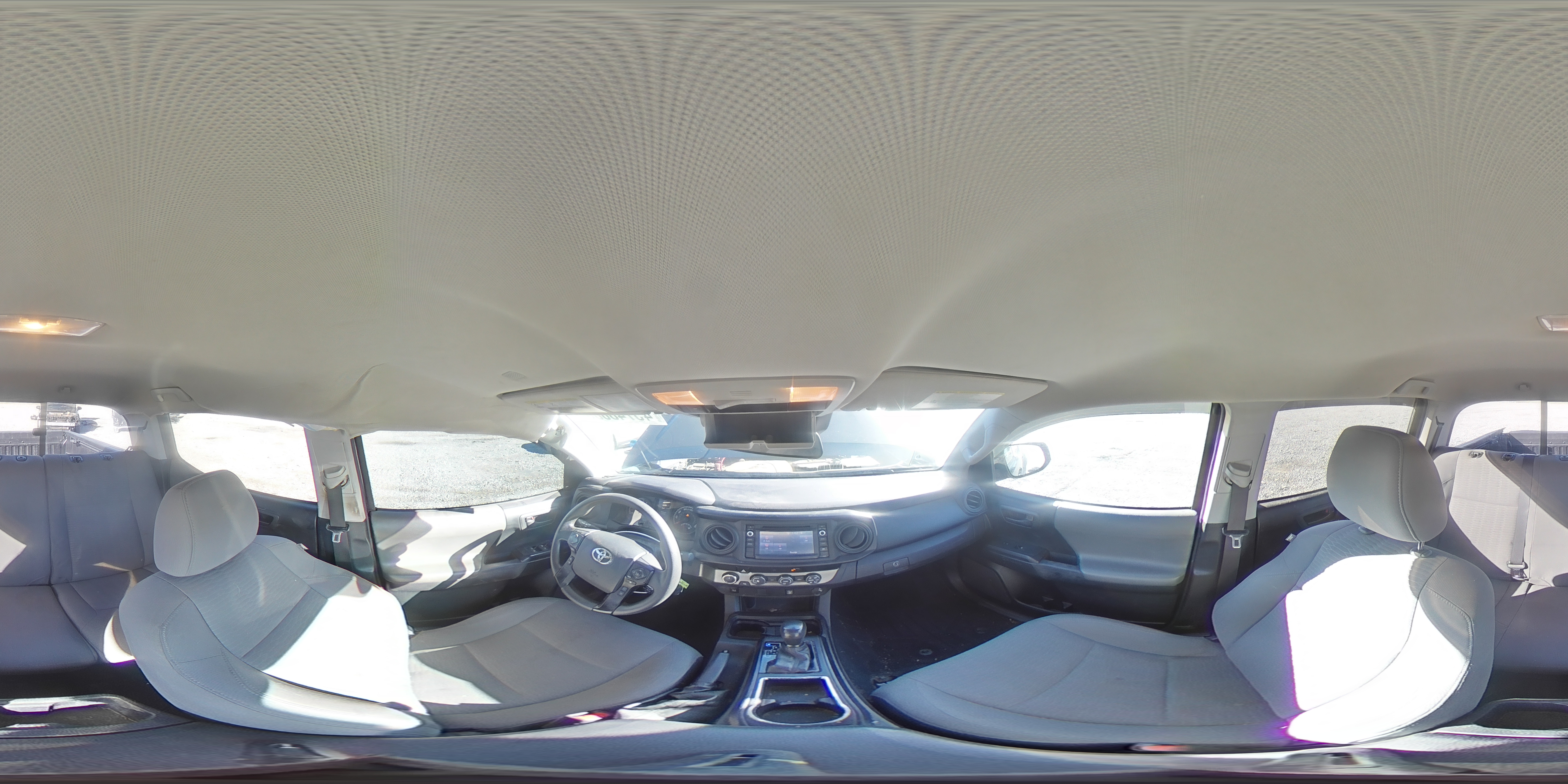 2019 Toyota Tacoma - Image 12