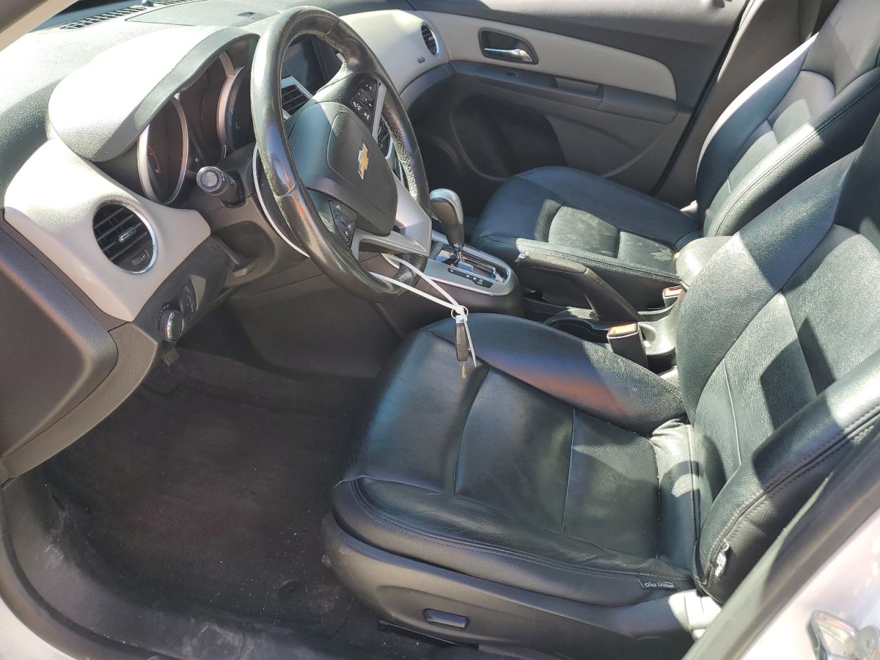 2014 Chevrolet Cruze - Image 7